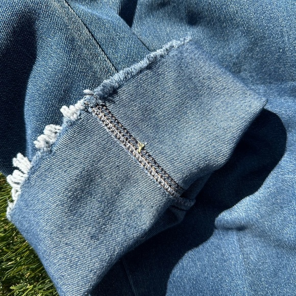 Levi’s 1980s Vintage White Tab Cropped Jeans - Picture 10 of 10